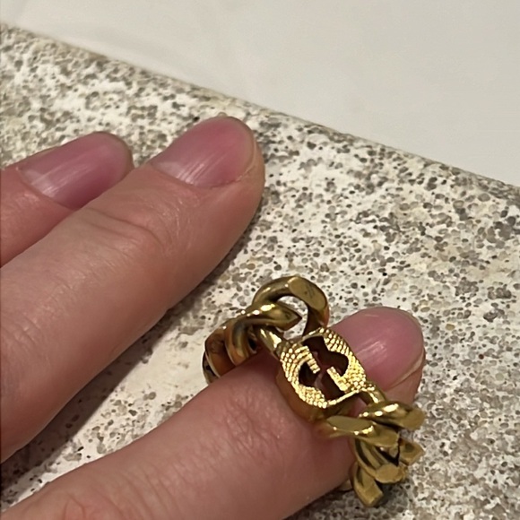GUCCI chain ring EUC size 8 includes box - Picture 4 of 6